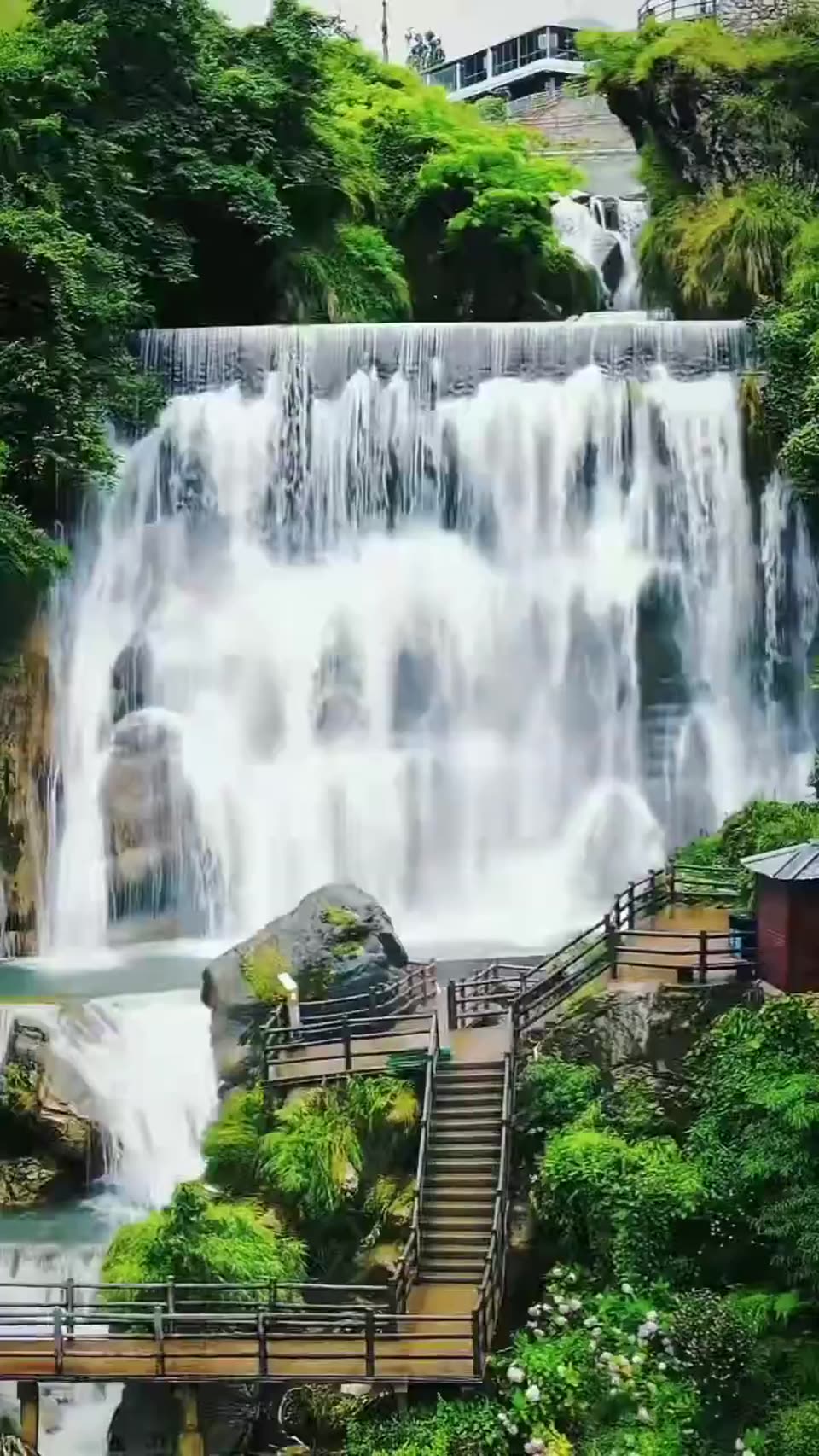云南尼珠河大峡谷