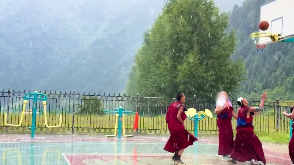 Tibetan monks