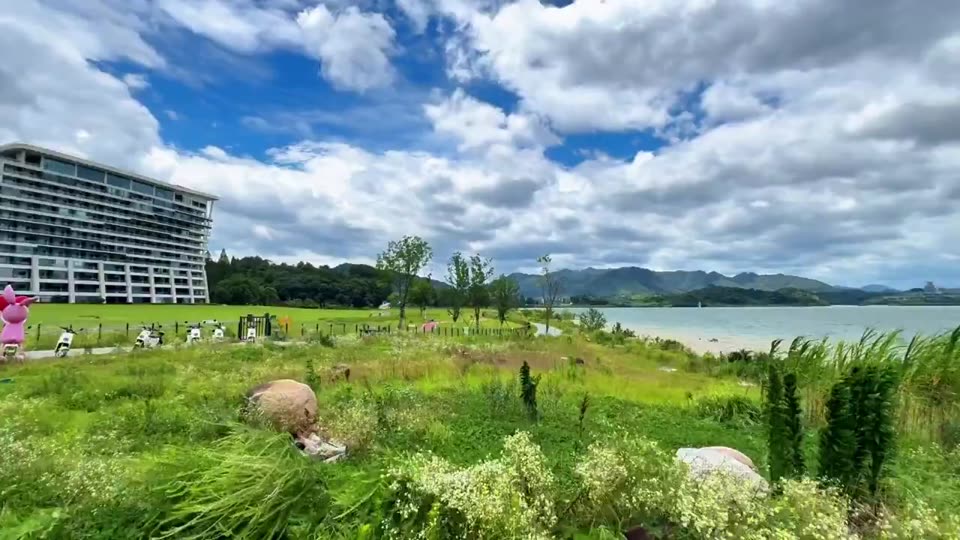 Huangshan Taiping Lake